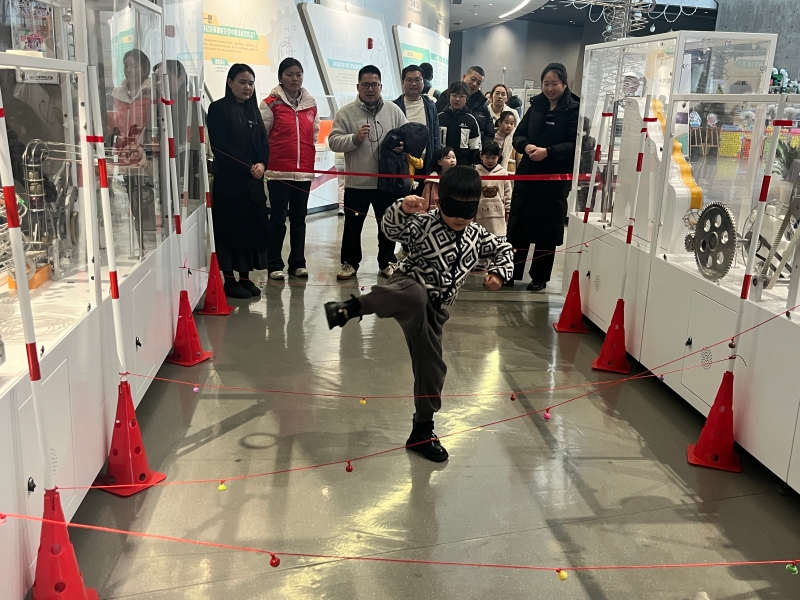 �����пƼ��ݺ��ٻ���ʷ׳ʣ��ܶ�ʵ������ʺ磬������ս��֤Ĭ��